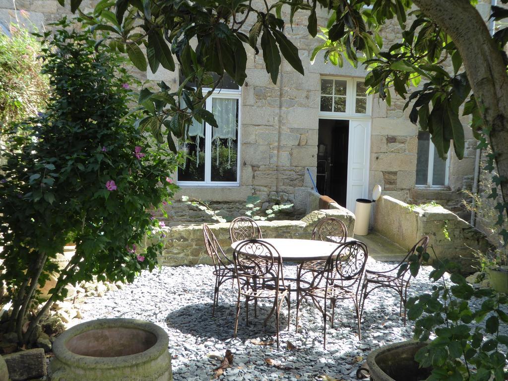 Appartement Des Remparts Dinan Bagian luar foto