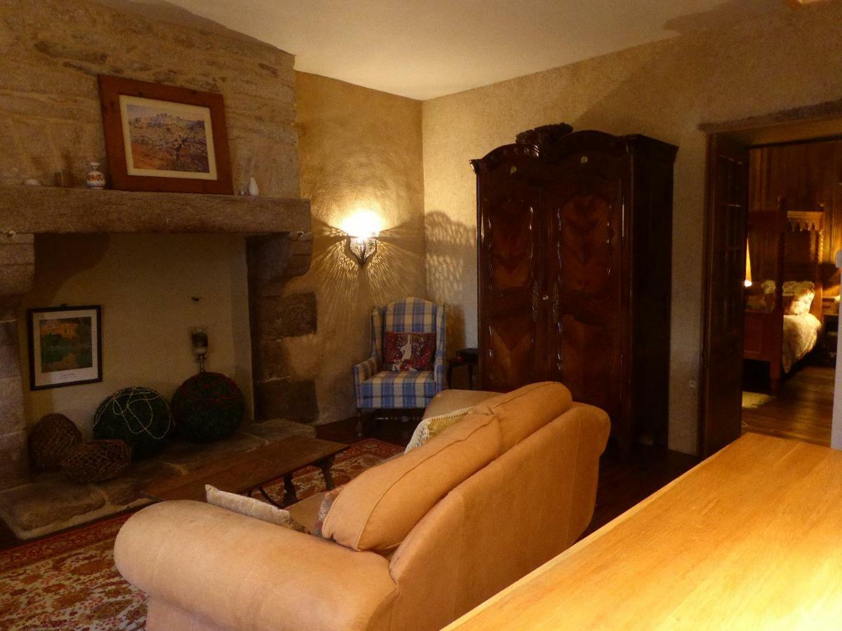 Appartement Des Remparts Dinan Bagian luar foto