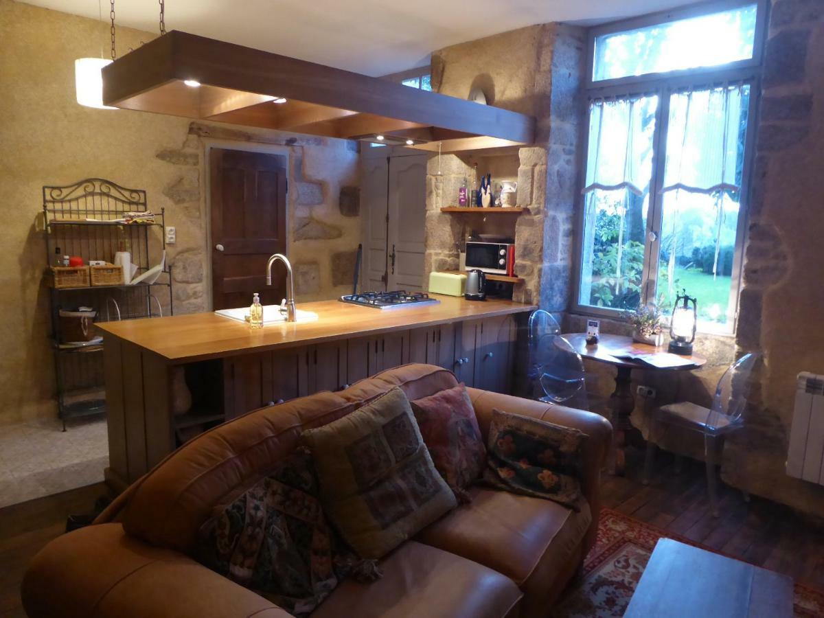 Appartement Des Remparts Dinan Bagian luar foto